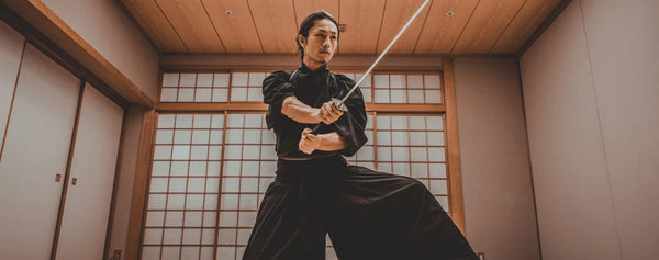 hombre y katana